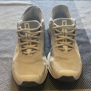 Gray/white On Running Sneakers